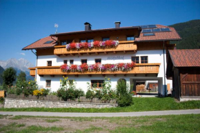 Hölzlhof Apartments Rasun Anterselva